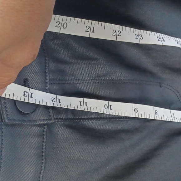 A.n.a  Women's High Rise Flare Dark Rinse Denim BLACK  SZ 26 NWT, 31" Inseam - Picture 10 of 10